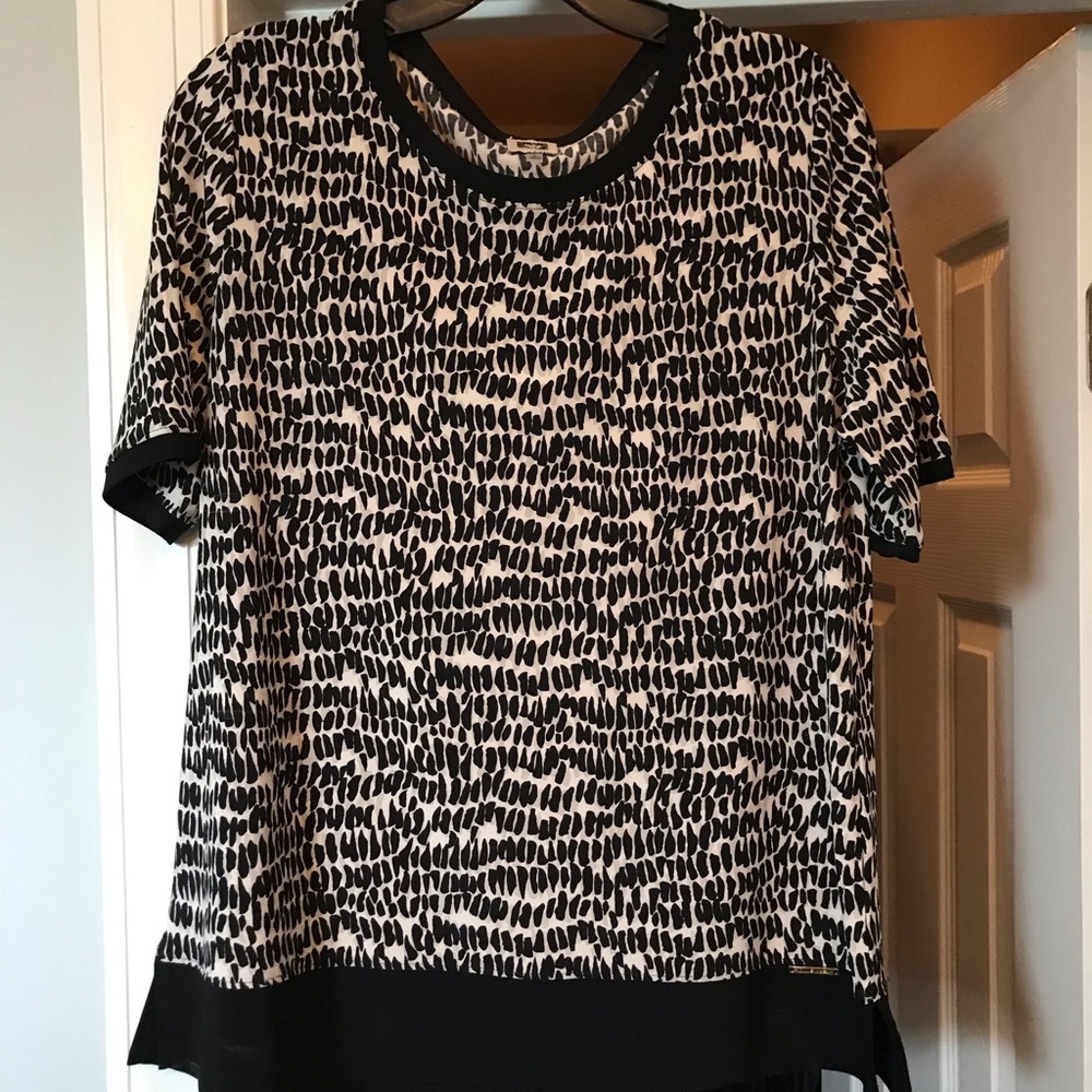 Never word black and white leopard print top